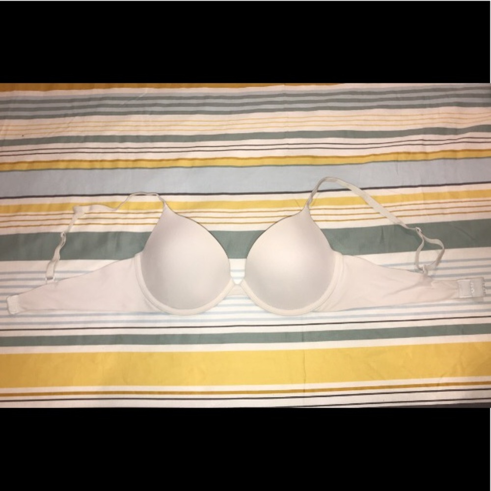 white push-up bra